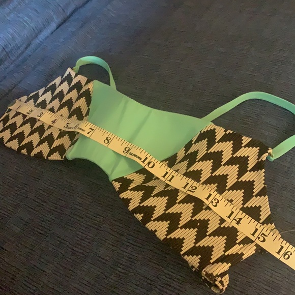 NWT B. Swim Bikini Top (L) - Picture 7 of 7